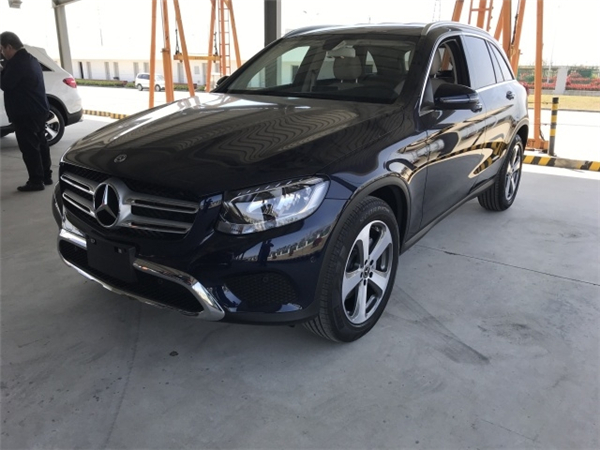纯配置实拍glc300现车奔驰牌照进口参数上海荣威950还送详情吗6图片