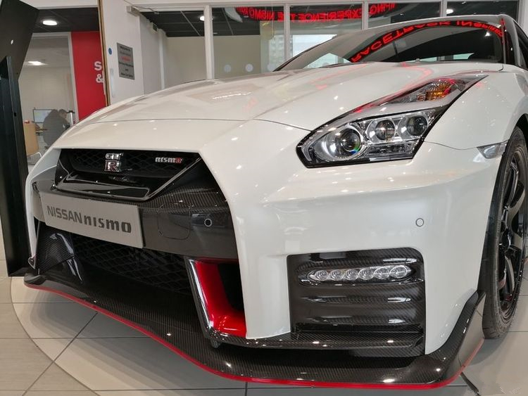 日产GTR nismo销售电话：13389982878刘经理