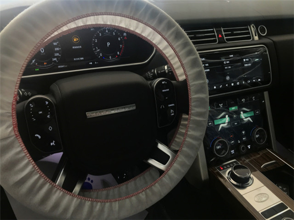 路虎揽胜行政销售电话：13389982878刘经理