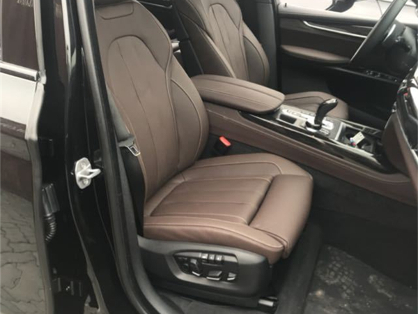 宝马X5销售电话：13389982878刘经理