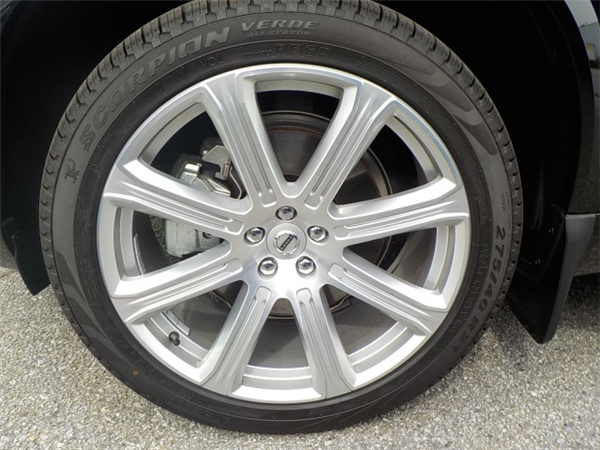 沃尔沃XC90销售电话：13389982878刘经理