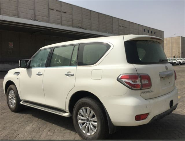 日产途乐5.6L销售电话:13389982878刘经理 890a8a95752af2ff.jpg