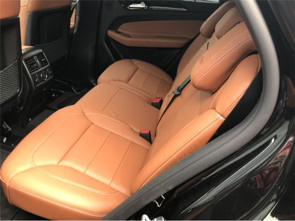 奔驰GLE400销售电话：13389982878刘经理