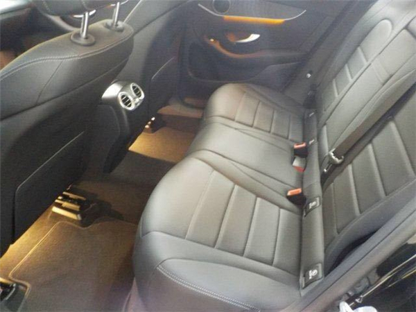 奔驰GLC300销售电话:13389982878刘经理 奔驰GLC300销售电话:13389982878刘经理