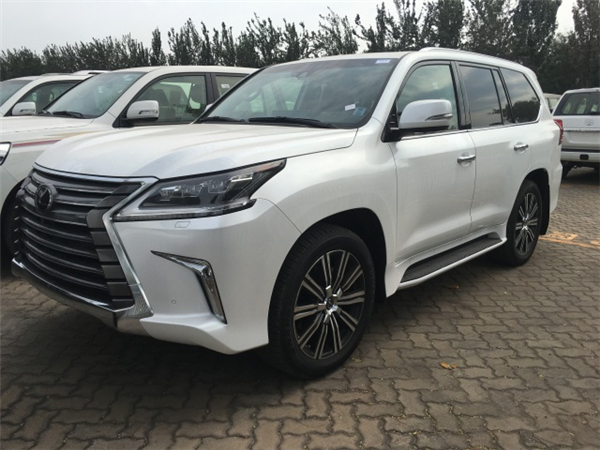 雷克萨斯LX570销售电话：13389982878刘经理