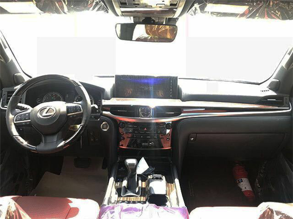雷克萨斯LX570 7×24H销售热线：133-8998-2878刘经理（同微信）