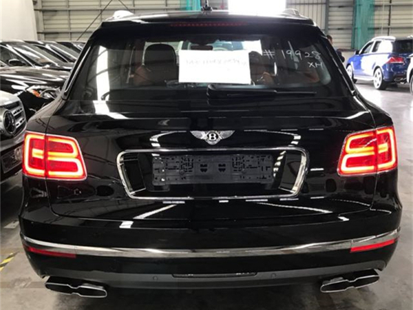 宾利添越销售电话：13389982878刘经理