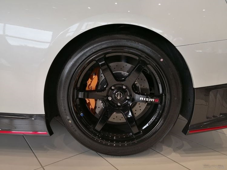 日产GTR nismo销售电话：13389982878刘经理