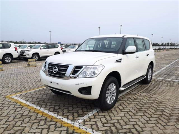 日产尼桑途乐Y62销售电话：13389982878刘经理