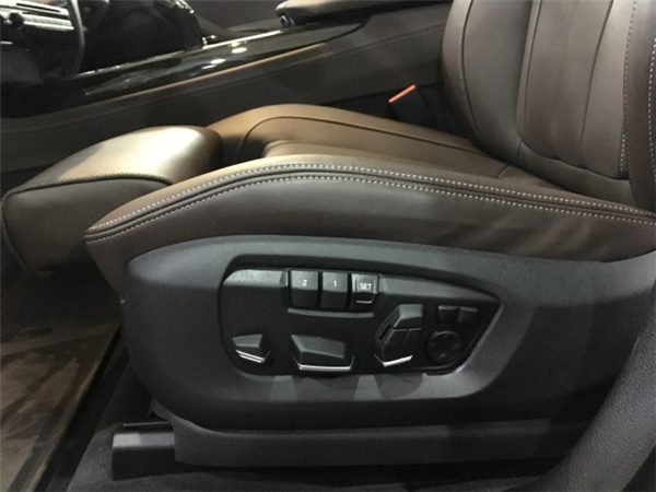 2018款宝马X5 7×24H销售热线：133-8998-2878刘经理（同微信）