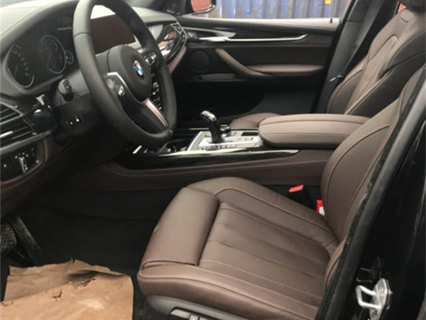 宝马X5销售电话：13389982878刘经理