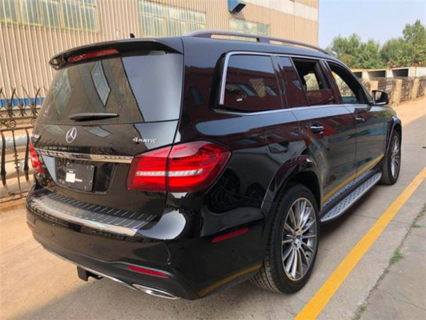 奔驰GLS450销售电话：13389982878刘经理