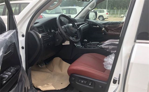 雷克萨斯LX570销售电话：13389982878刘经理