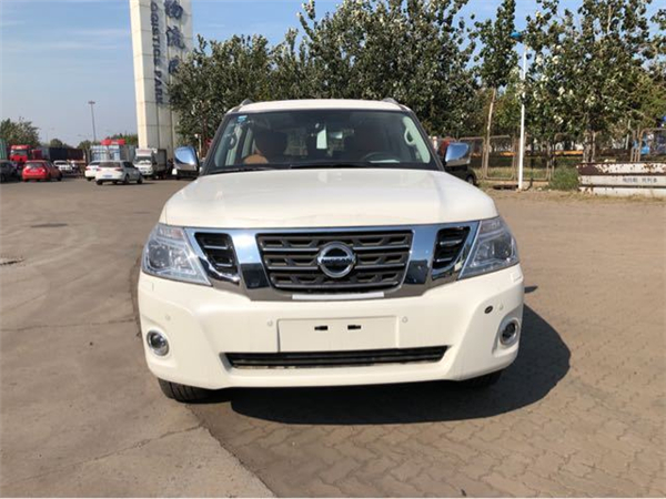 日产尼桑途乐Y62销售电话：13389982878刘经理