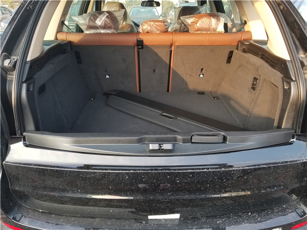 宝马X5销售电话：13389982878刘经理