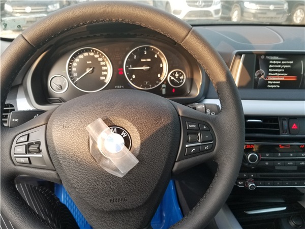 宝马X5销售电话：13389982878刘经理