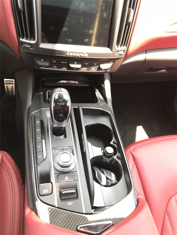 玛莎拉蒂莱万特销售电话：13389982878刘经理