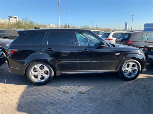 18款路虎揽胜运动销售电话：13389982878刘经理