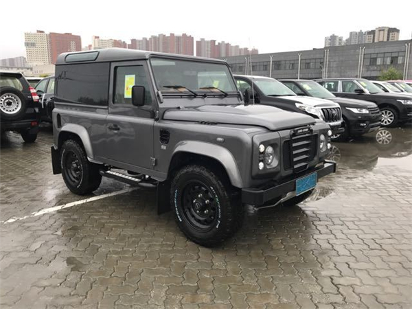 路虎卫士 港口专营 7×24H销售热线：133-8998-2878刘经理（同微信）