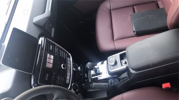 奔驰G级 港口专营 7×24H销售热线:133-8998-2878刘经理(同微信) 奔驰G级 港口专营 7×24H销售热线:133-8998-2878刘经理(同微信)