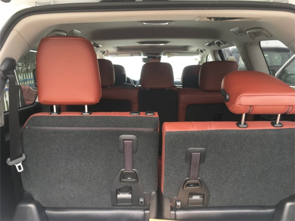 雷克萨斯LX570销售电话：13389982878刘经理