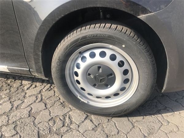 奔驰麦特斯销售电话：13389982878刘经理