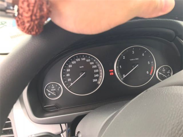 宝马X5销售电话：13389982878刘经理