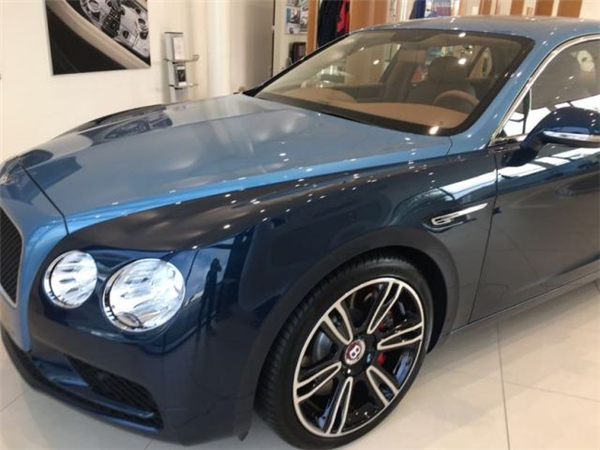 宾利飞驰销售电话：13389982878刘经理