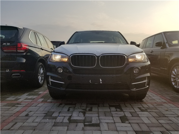 宝马X5销售电话：13389982878刘经理