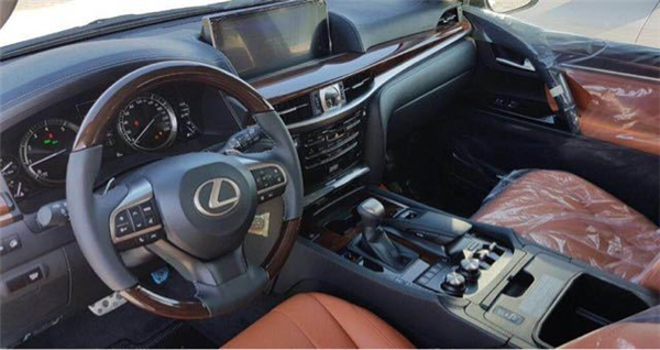 雷克萨斯LX570 7×24H销售热线:133-8998-2878刘经理(同微信) 雷克萨斯LX570 7×24H销售热线:133-8998-2878刘经理(同微信)