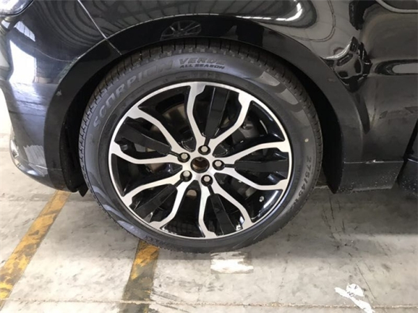 路虎揽胜运动销售电话：13389982878刘经理