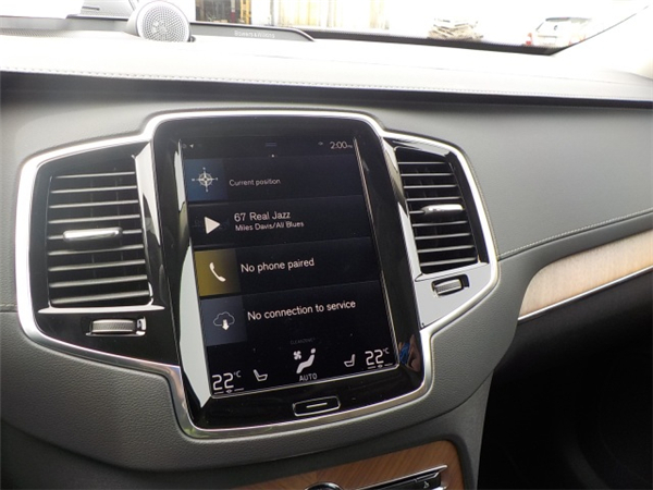沃尔沃XC90销售电话：13389982878刘经理