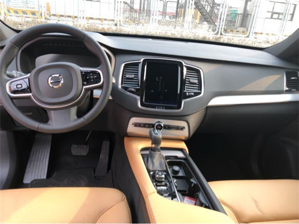 沃尔沃XC90销售电话：13389982878刘经理