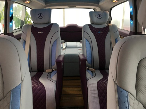 进口奔驰V250销售电话：13389982878刘经理