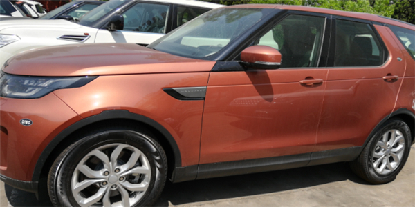 路虎发现五销售电话：13389982878刘经理