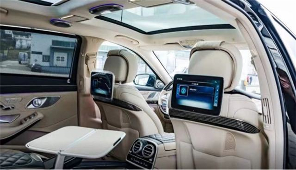 迈巴赫S560销售电话：13389982878刘经理