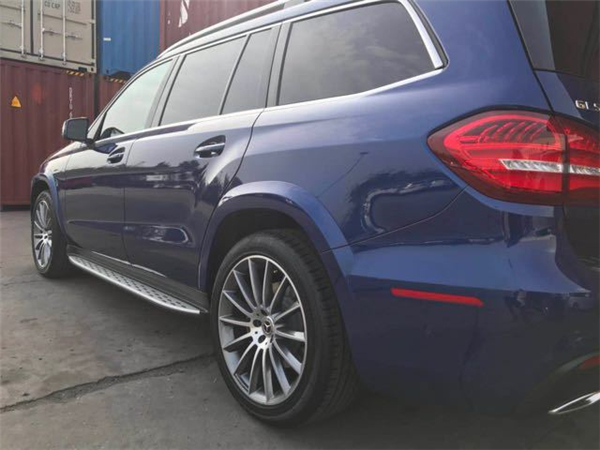 奔驰GLS450销售电话：13389982878刘经理