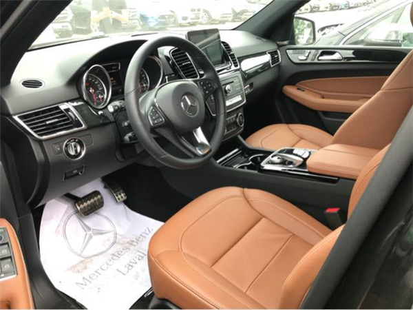 奔驰GLE400销售电话：13389982878刘经理