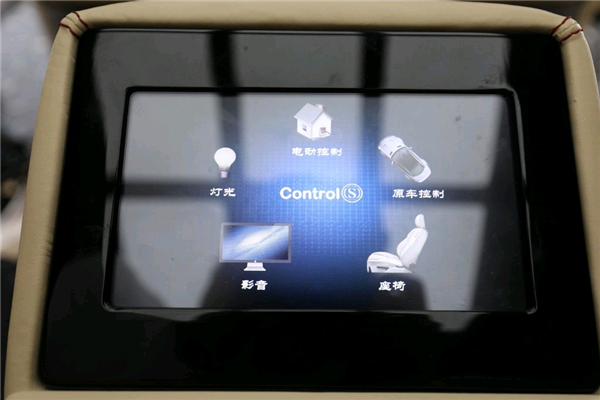 奔驰V250销售电话：13389982878刘经理