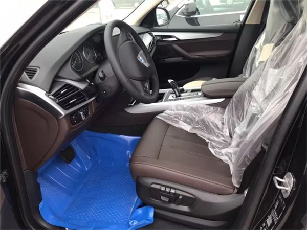 宝马X5销售电话：13389982878刘经理