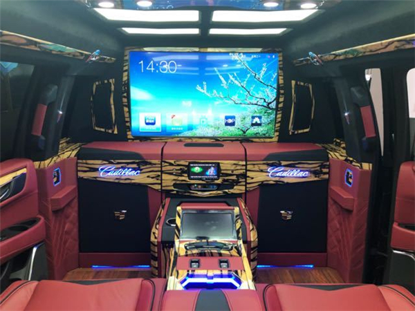 凯迪拉克总统一号销售电话：13389982878刘经理