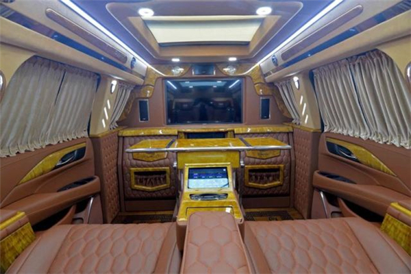 凯迪拉克总统一号销售电话：13389982878刘经理