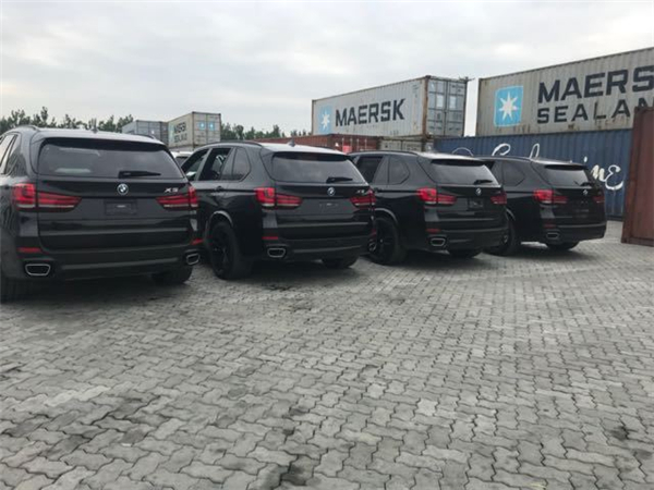 宝马X5销售电话：13389982878刘经理