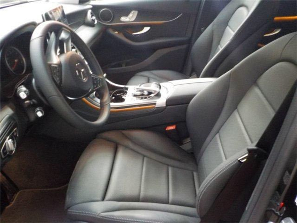 奔驰GLC300销售电话:13389982878刘经理 奔驰GLC300销售电话:13389982878刘经理