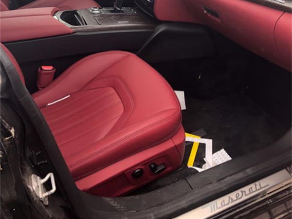 玛莎拉蒂总裁销售电话：13389982878刘经理