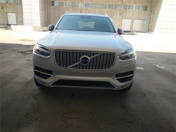 沃尔沃XC90销售电话：13389982878刘经理