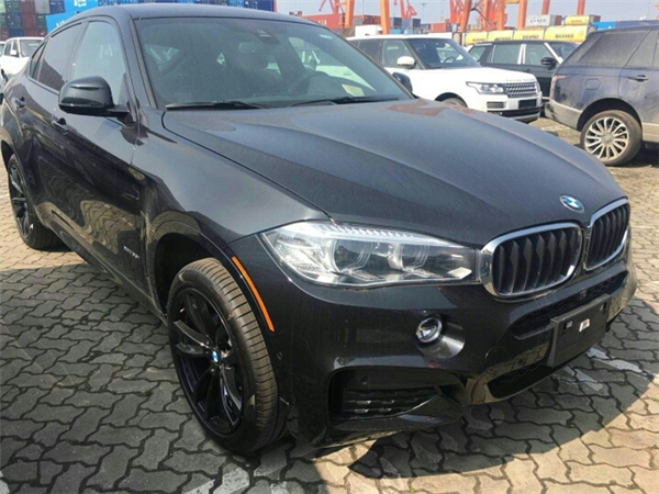 宝马X6销售电话：13389982878刘经理