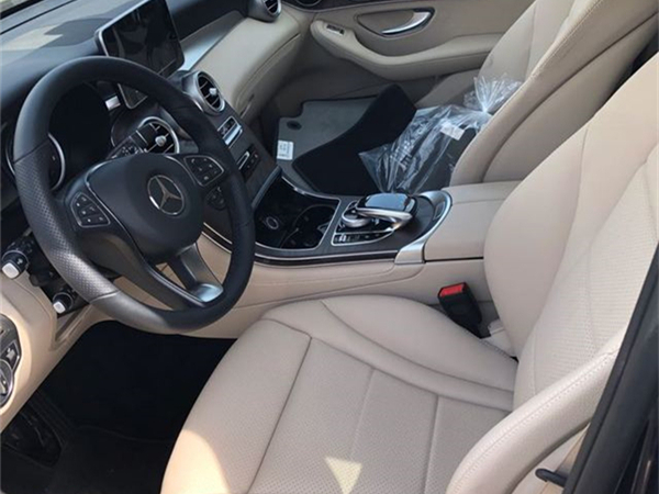 进口奔驰GLC300销售电话：13389982878刘经理