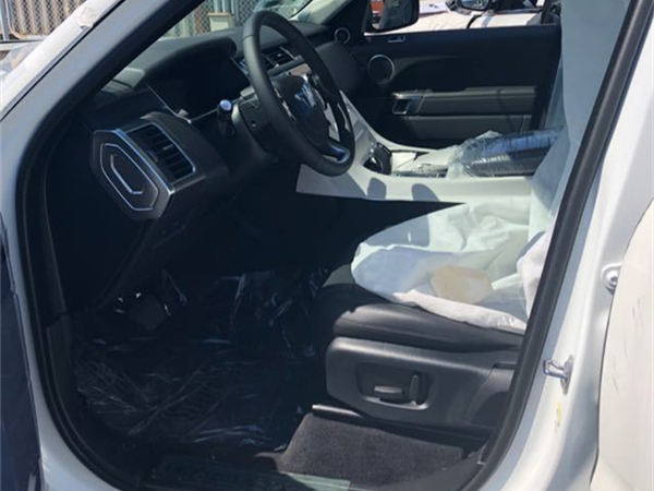 路虎揽胜运动销售电话：13389982878刘经理