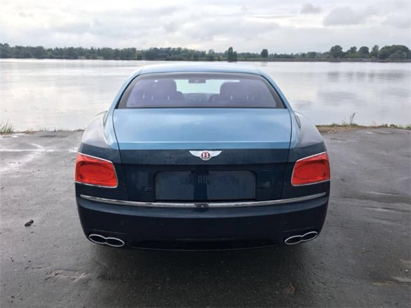 宾利飞驰销售电话：13389982878刘经理